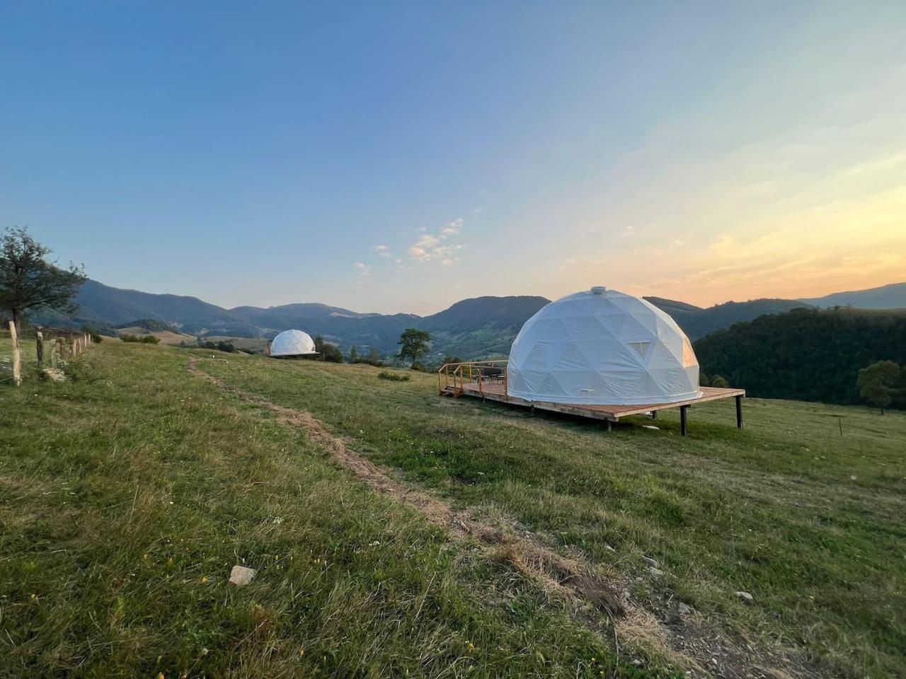 Tranquil Dome - Manta'S Retreat Glamping Cornereva Hotel ภายนอก รูปภาพ