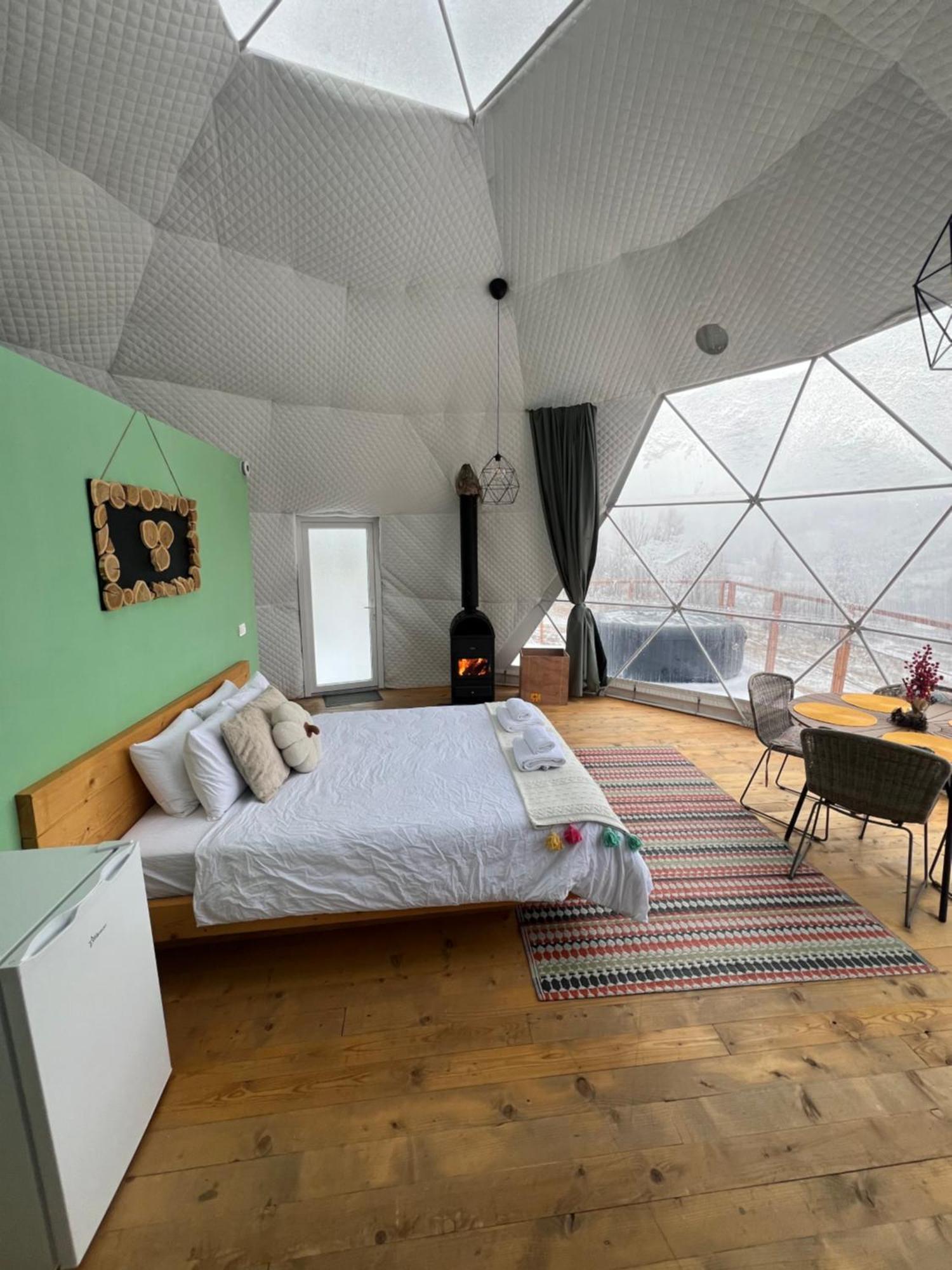 Tranquil Dome - Manta'S Retreat Glamping Cornereva Hotel ภายนอก รูปภาพ